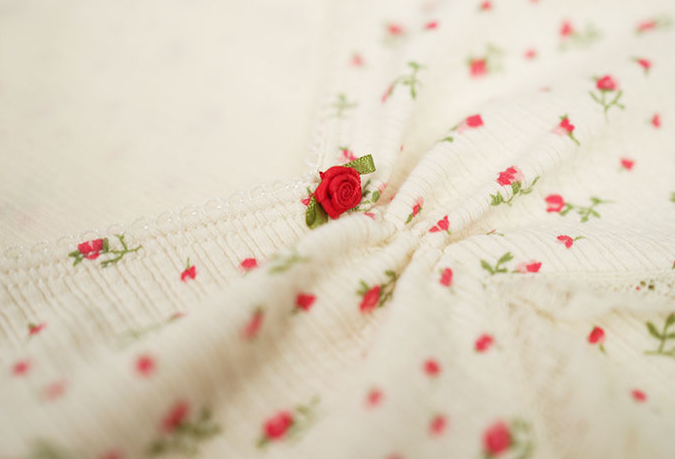 French Retro Women's Summer New Arrival V-Neck Top With High Waist Print Skirt Two Piece Set