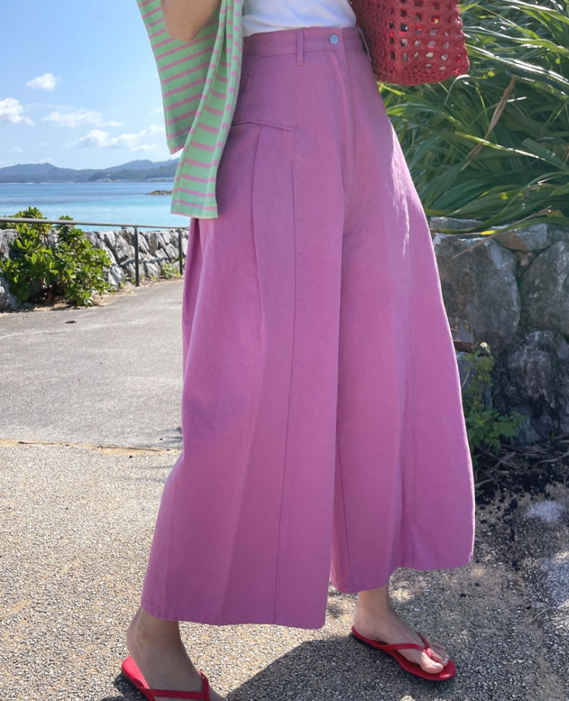 면 소재의 핑크색 나팔바지